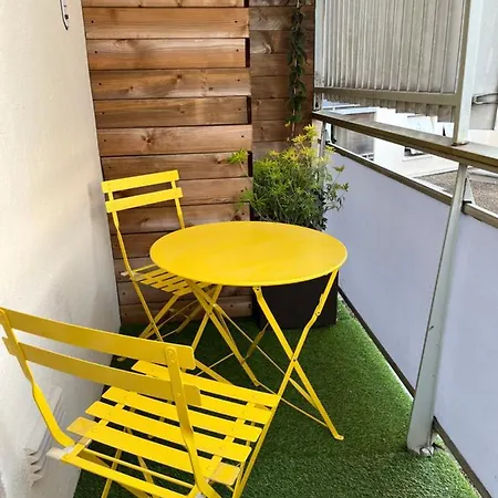 T Chez Nous Parking Prive Ascenseur Balcon Apartment