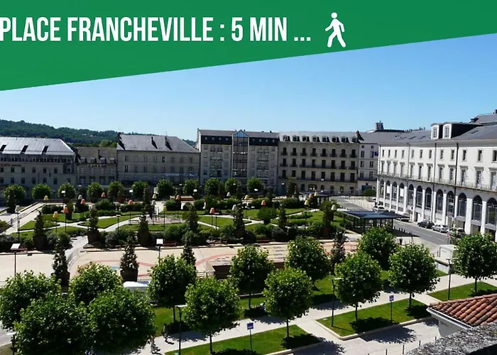 T Chez Nous Parking Prive Ascenseur Balcon ペリグー